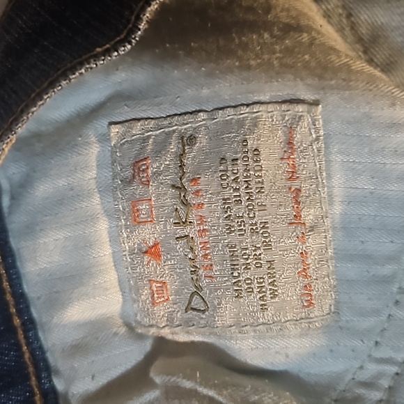 David Kahn distressed jeans - Picture 4 of 4